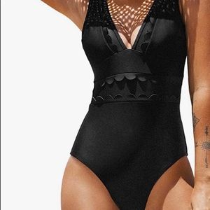 Black CUPSHE XL one piece with cute scalloped and sheer details